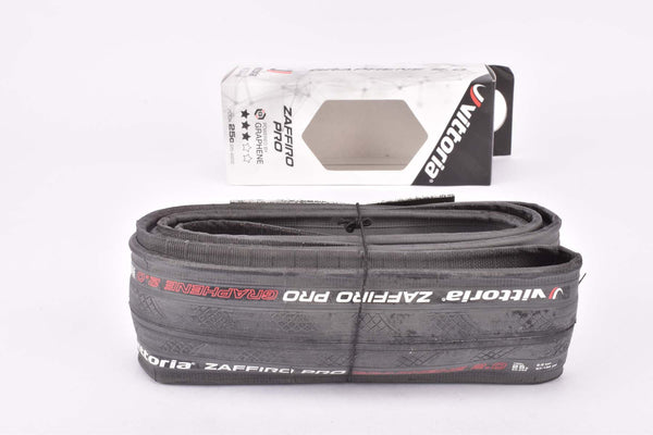 Black Vittoria Graphene 2.0 Zaffiro Pro single folding tire in 25-622 (25x700C/28")