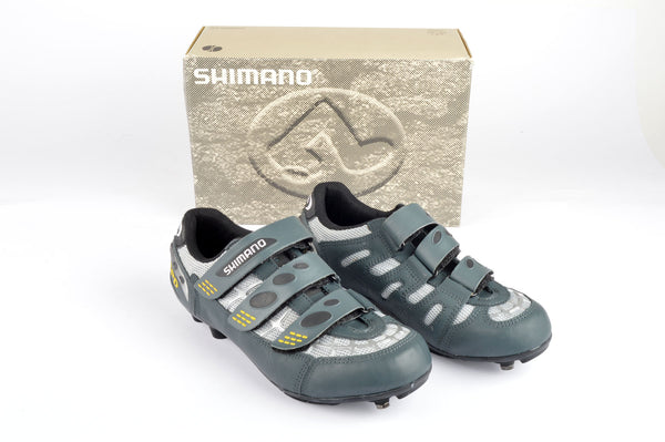 NEW Shimano #SH-M152 Cycle shoes with cleats in size 40 NOS/NIB